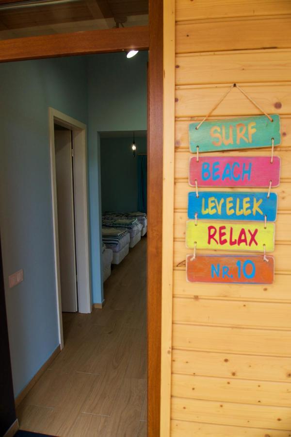 Halfarock Vízi-Erdei Apartmanház Levelek Exteriér fotografie
