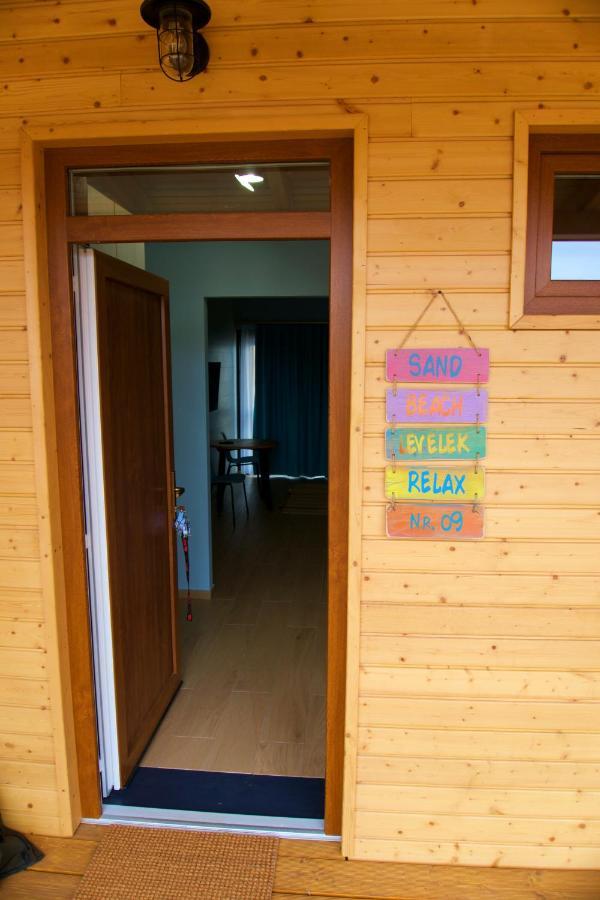 Halfarock Vízi-Erdei Apartmanház Levelek Exteriér fotografie